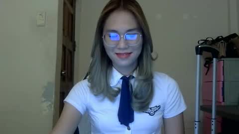 Snapshot of chelly4u69 chatting on 09-30-25, 05:12 chelly4u69 online show from 09-30-25, 05:12