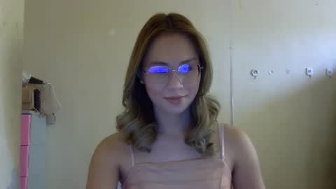 Snapshot of chelly4u69 chatting on 10-11-25, 03:06 chelly4u69 online show from 10-11-25, 03:06