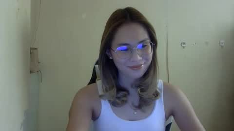Snapshot of chelly4u69 chatting on 10-23-25, 03:50 chelly4u69 online show from 10-23-25, 03:50