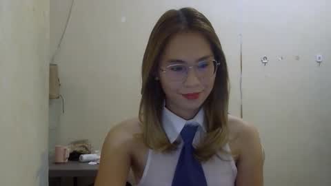 Snapshot of chelly4u69 chatting on 10-26-25, 04:07 chelly4u69 online show from 10-26-25, 04:07