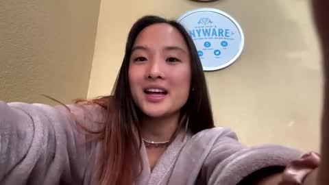 chellybear101 online show from 12-04-24, 08:51