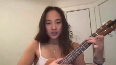 chellybear101 online show from 01-19-25, 04:33