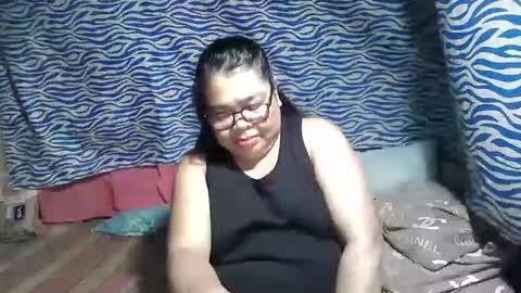 Snapshot of chenita_kits chatting on 10-19-25, 02:29 chenita_kits online show from 10-19-25, 02:29