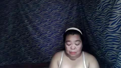 Snapshot of chenita_kits chatting on 11-30-25, 11:14 chenita_kits online show from 11-30-25, 11:14