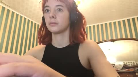 Snapshot of cherisegatchel chatting on 03-02-26, 06:26 Emely online show from 03-02-26, 06:26