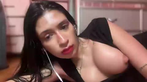 cherliecarmen online show from 01-18-25, 03:49