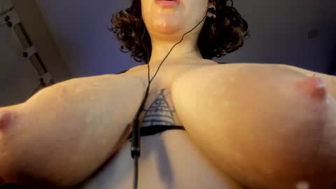 Allyss online show from 01-14-25, 12:43