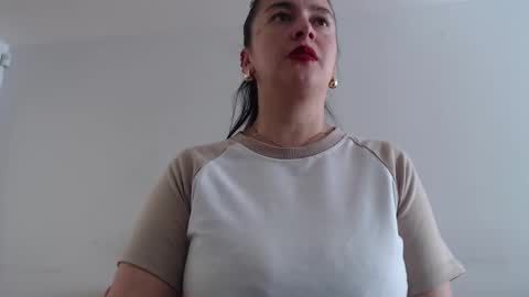 Snapshot of cherry202 chatting on 01-19-26, 02:21 TATIS online show from 01-19-26, 02:21