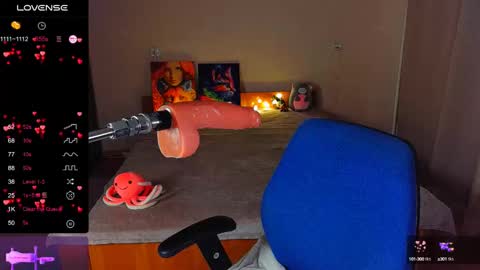 Snapshot of cherry__girl_ chatting on 12-19-24, 02:46 Emily online show from 12-19-24, 02:46