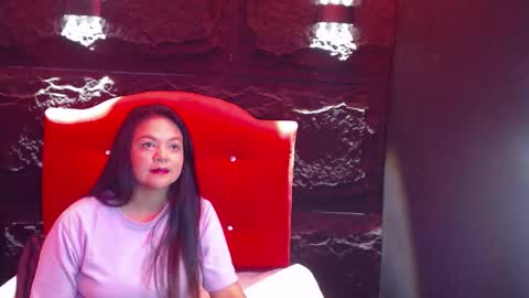 Snapshot of cherry_blossom25 chatting on 11-29-25, 06:33 Cherry online show from 11-29-25, 06:33