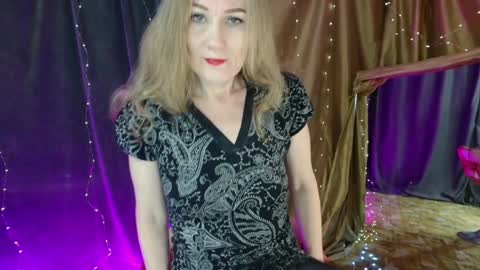 Snapshot of cherry_blossomsx chatting on 01-25-25, 12:05 thanks guys see you tomorrow online show from 01-25-25, 12:05