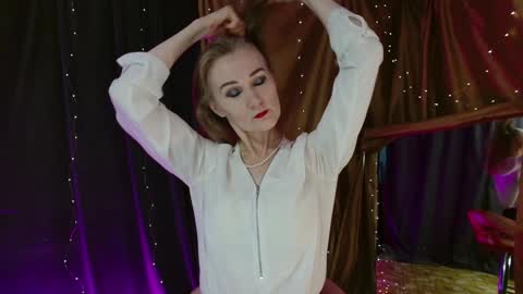 Snapshot of cherry_blossomsx chatting on 01-26-25, 06:07 thanks guys see you tomorrow online show from 01-26-25, 06:07