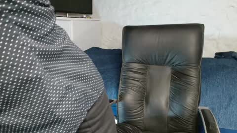 Snapshot of cherry_blossomsx chatting on 02-06-25, 03:31 thanks guys see you tomorrow online show from 02-06-25, 03:31