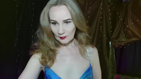 Snapshot of cherry_blossomsx chatting on 10-12-25, 07:07 thanks guys see you tomorrow online show from 10-12-25, 07:07