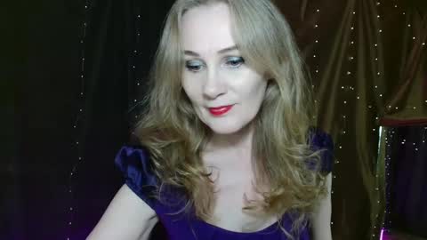 Snapshot of cherry_blossomsx chatting on 11-08-25, 10:48 thanks guys see you tomorrow online show from 11-08-25, 10:48