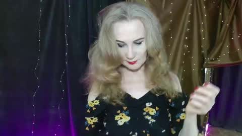 Snapshot of cherry_blossomsx chatting on 11-14-25, 11:53 thanks guys see you tomorrow online show from 11-14-25, 11:53