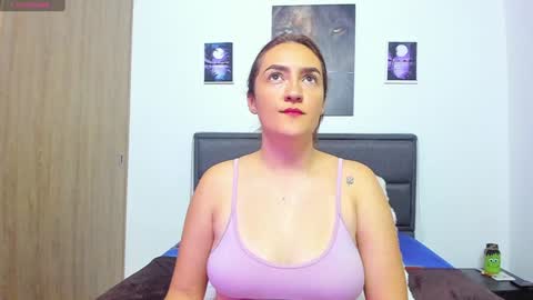Snapshot of cherry_glam chatting on 01-19-25, 04:22 I.G online show from 01-19-25, 04:22