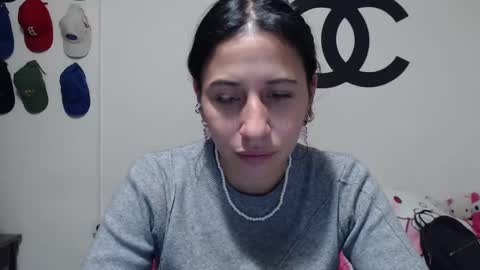 Snapshot of cherry_hc chatting on 01-26-25, 02:14 Nezumy Rey online show from 01-26-25, 02:14