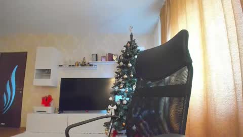 Snapshot of cherry_pie_69 chatting on 01-25-25, 08:10 mayra online show from 01-25-25, 08:10