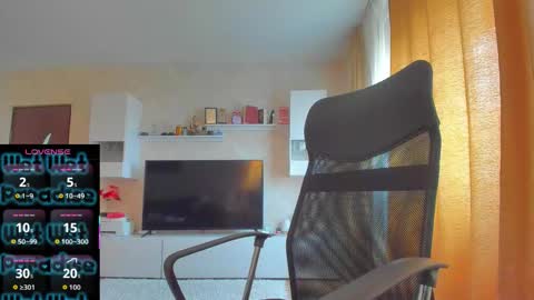 Snapshot of cherry_pie_69 chatting on 11-13-25, 10:03 mayra online show from 11-13-25, 10:03