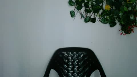 Snapshot of cherry_provocation chatting on 12-21-25, 04:14 cherry online show from 12-21-25, 04:14