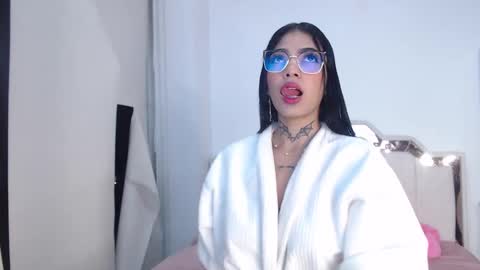 Snapshot of cherry_sussan chatting on 09-26-25, 04:05 Sussan Cherry online show from 09-26-25, 04:05