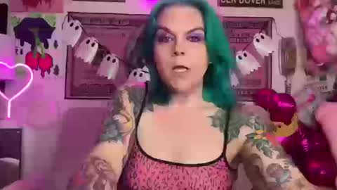 CherryBombBomb online show from 10-12-25, 04:11