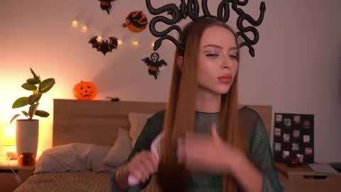 Snapshot of cherryblossom224 chatting on 10-20-25, 08:53 Alisha online show from 10-20-25, 08:53