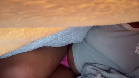 cherryb online show from 01-27-25, 06:52
