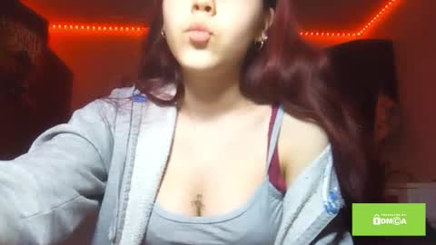 Snapshot of cherrybrockwell chatting on 11-20-25, 06:51 Lina online show from 11-20-25, 06:51