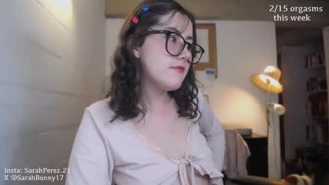 Sarah Prez online show from 10-19-25, 03:18