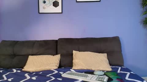 Snapshot of cherrycurl_ chatting on 11-01-25, 08:00 Vianca online show from 11-01-25, 08:00