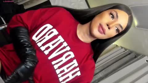 Snapshot of cherryharper chatting on 12-28-24, 08:58 THE ALPHA GODDESSOFSEXUALDESIRE online show from 12-28-24, 08:58