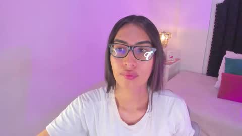 Snapshot of cherrylady2 chatting on 10-12-25, 12:04 Cherry online show from 10-12-25, 12:04