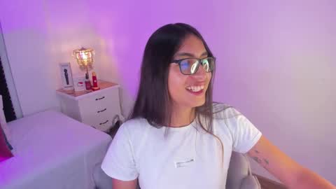 Snapshot of cherrylady2 chatting on 10-23-25, 01:32 Cherry online show from 10-23-25, 01:32