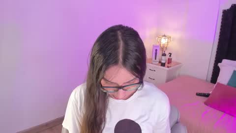 Snapshot of cherrylady2 chatting on 11-20-25, 01:44 Cherry online show from 11-20-25, 01:44