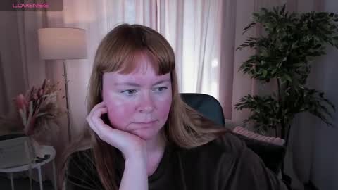 Snapshot of cherrymii chatting on 04-08-26, 10:26 Miy online show from 04-08-26, 10:26