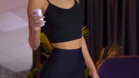 Snapshot of cherryselena chatting on 12-13-24, 07:43 Selena online show from 12-13-24, 07:43