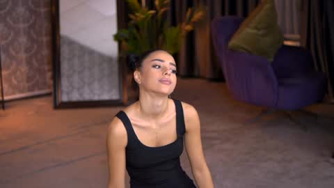 Snapshot of cherryselena chatting on 02-01-25, 07:44 Selena online show from 02-01-25, 07:44