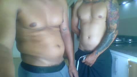 Snapshot of cherryvibes69 chatting on 04-10-26, 02:11 --- online show from 04-10-26, 02:11