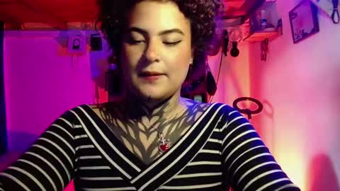 Snapshot of cherrywix chatting on 09-16-25, 06:31 cherrywix online show from 09-16-25, 06:31