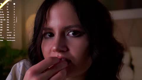 Leia online show from 10-18-25, 02:14