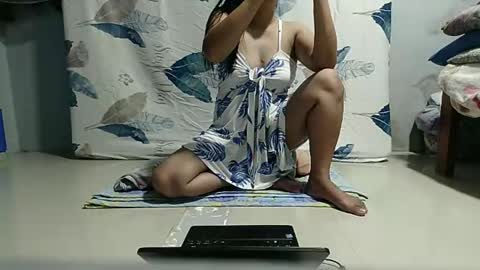 Snapshot of chewyberries chatting on 10-13-25, 06:02 chewyberries online show from 10-13-25, 06:02