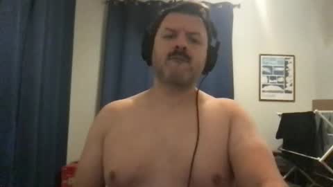 chicagoguy7183 online show from 11-22-25, 03:00