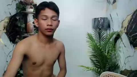 chick_renz online show from 09-29-25, 05:56