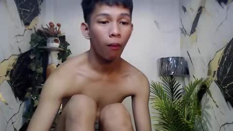 chick_renz online show from 10-03-25, 05:04