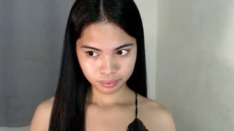 Snapshot of chictemptation_ chatting on 02-10-26, 04:00 CRISTINE3. online show from 02-10-26, 04:00