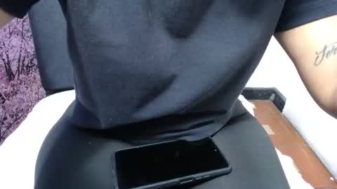 Snapshot of chiky_nastyy chatting on 11-02-25, 03:14 Chikys online show from 11-02-25, 03:14