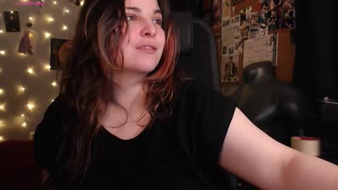 Snapshot of chill_saya chatting on 10-15-25, 02:55 Saya online show from 10-15-25, 02:55