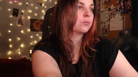 Snapshot of chill_saya chatting on 10-16-25, 04:02 Saya online show from 10-16-25, 04:02